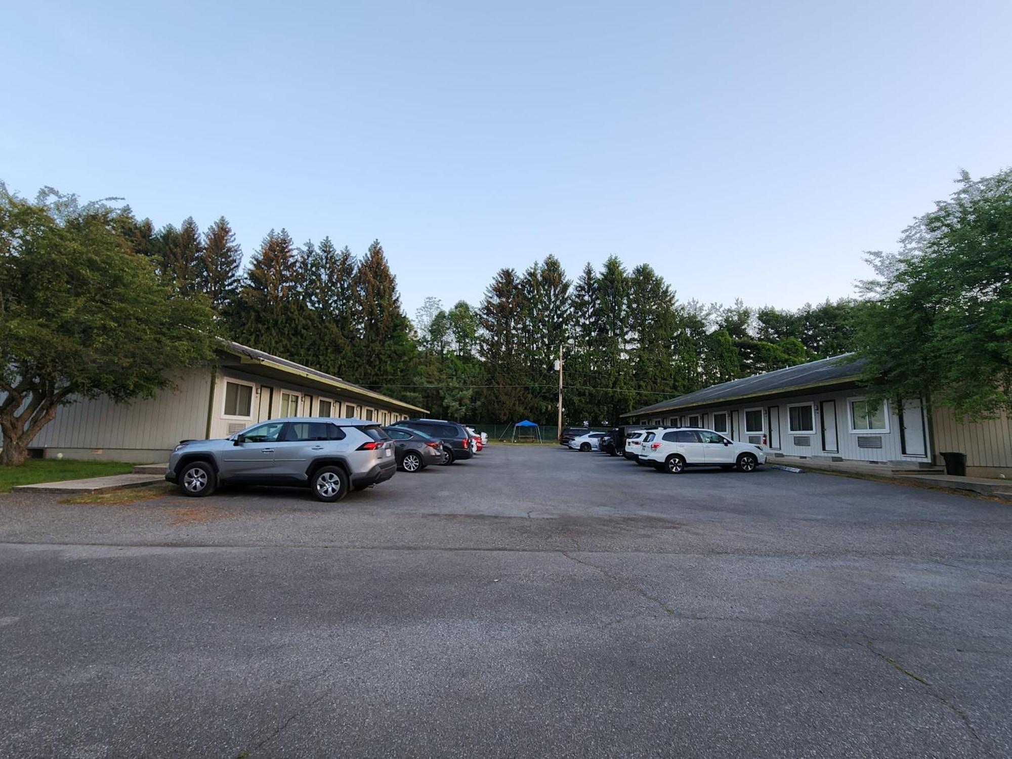 Glenwood Inn & Conference Center Delaware Water Gap Esterno foto